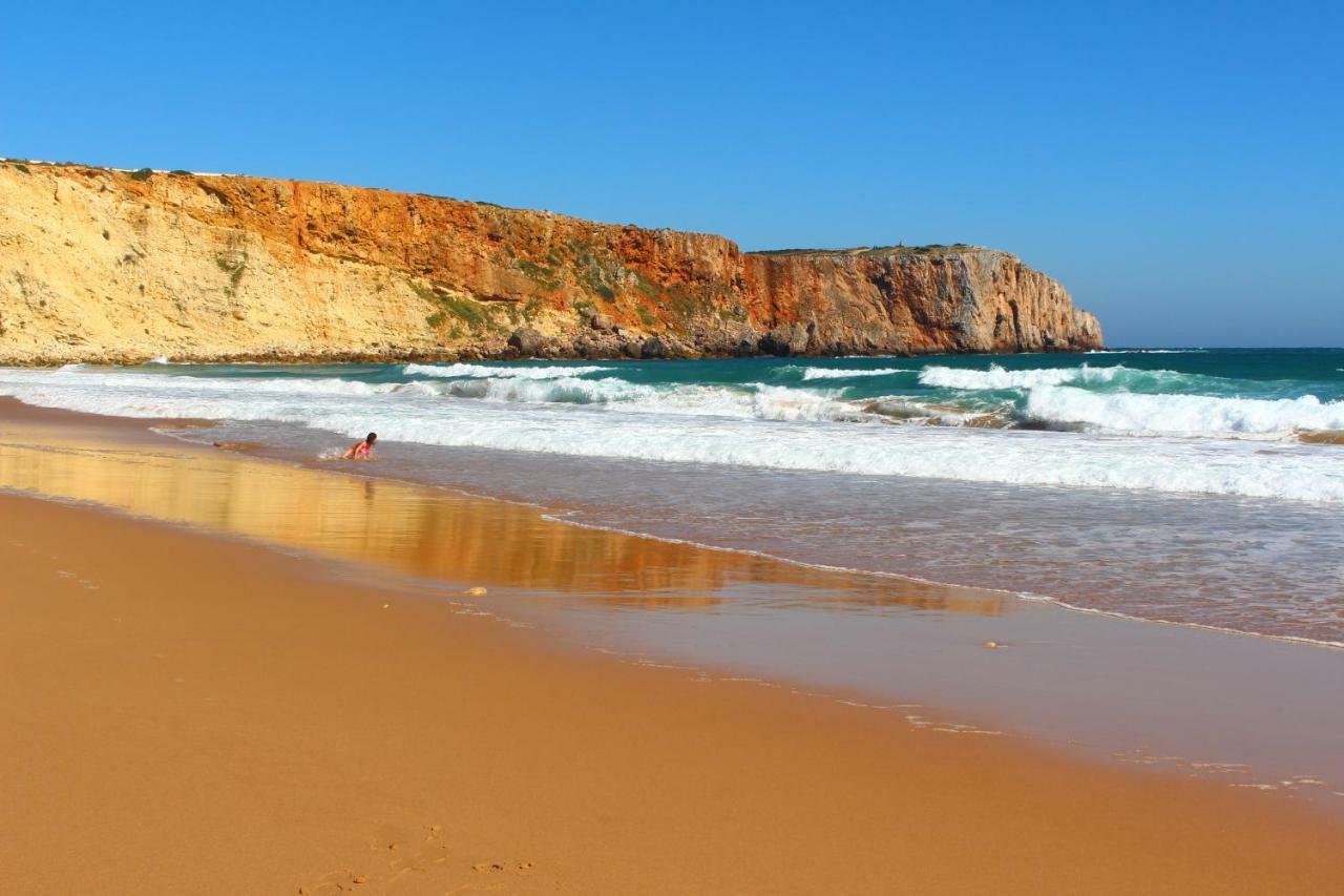 Oceanus Room With Private Kitchen, Bathroom And Terrace 300M From The Beach Sagres Kültér fotó
